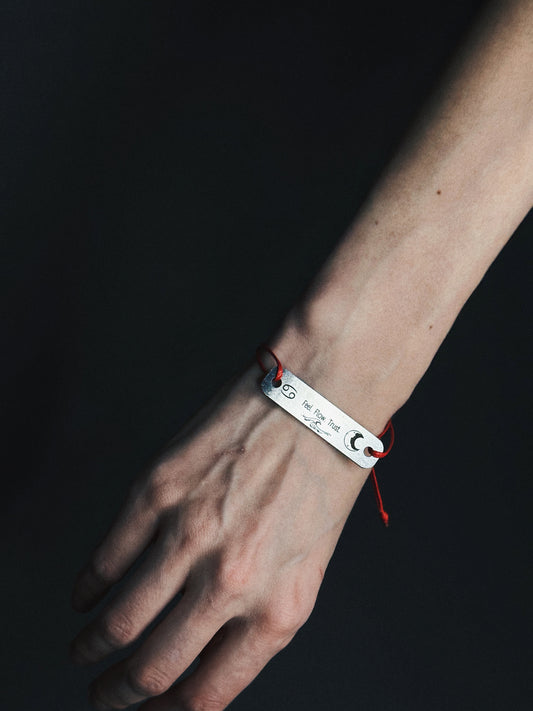 Cancer Bracelet – "Feel. Flow. Trust."